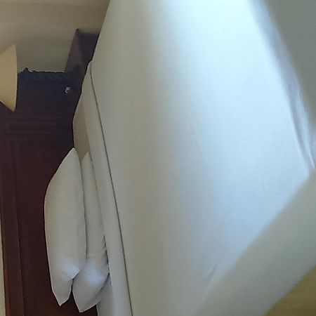 Archie Hotel Ternate Island 外观 照片